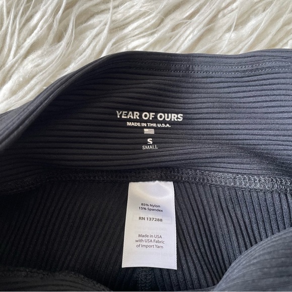 YEAR OF OURS Black High Waisted Athletic Active Ribbed Biker Shorts EUC Size S - Picture 5 of 7